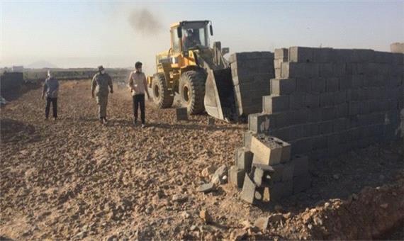 قلع و قمع و آزادسازی 550 هزار متر مربع از اراضی زراعی روستای خرق مشهد
