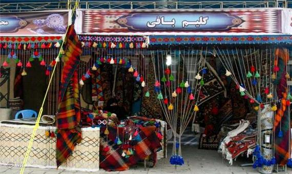 استقبال مردم از صنایع‌دستی خراسان شمالی در نمایشگاه بین‌المللی گردشگری تهران