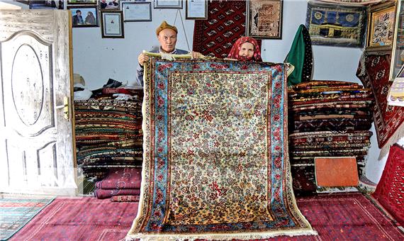 تحفه‌ای ناقابل برای دوست