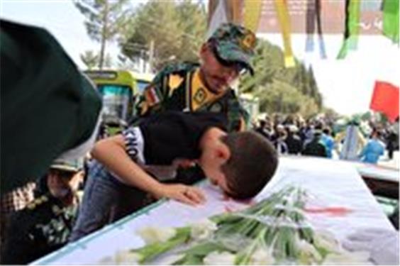 هم‌صدایی با زائران کربلا و وداع با شهید اقتدار در خراسان جنوبی
