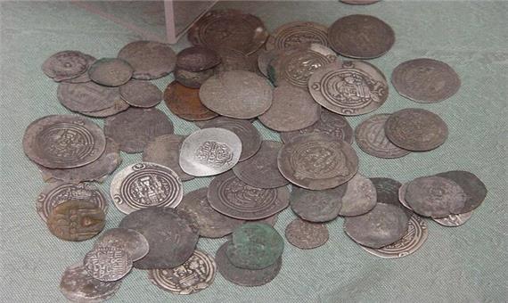 کشف و ضبط 234 سکه تاریخی و تقلبی در رازوجرگلان