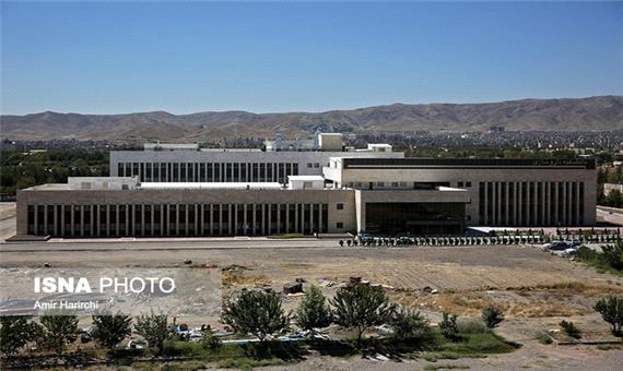 13 استاد دانشکده داروسازی مشهد جزو یک درصد دانشمندان پراستناد جهان هستند