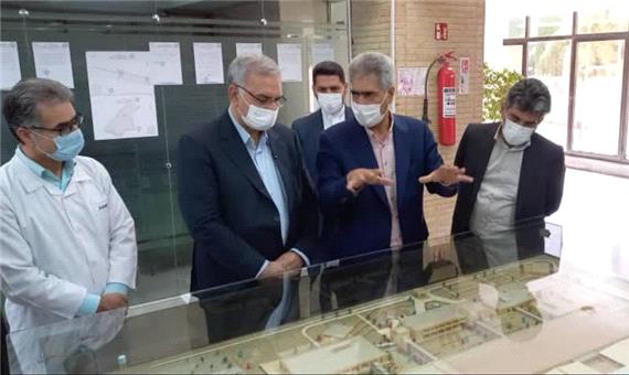 وزیر بهداشت از شرکت سرم‌سازی ثامن مشهد بازدید کرد