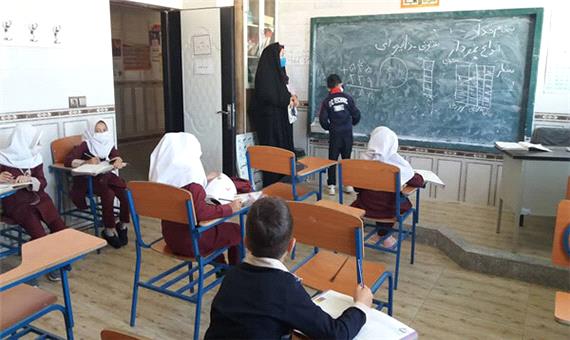 1700 معلم خراسان شمالی در آستانه بازنشستگی هستند