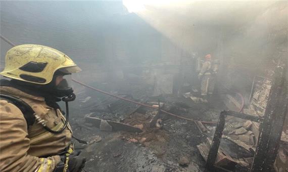 نجات 12 کارگر مشهدی از آتش سوزی ساختمان در دست احداث