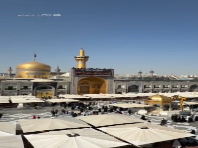 صب کتیبه‌های شهادت امام رضا(ع)  در حرم رضوی