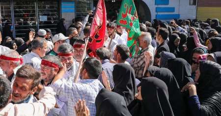 ورود ۱۴۰ زائر پیاده کربلا به مشهد