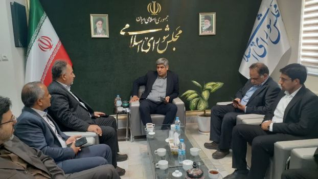 قول مساعد نماینده مردم در مجلس برای تخصیص ۴۰ میلیارد تومان به آموزش و پرورش جهت احداث استخر سرپوشیده