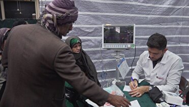 ارائه خدمات رایگان پزشکی در رزمایش جهادی حاجی آباد بیرجند