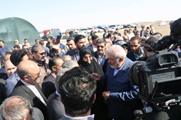 آغاز عملیات اجرایی نیروگاه خورشیدی ۲۰۰ مگاواتی در مه‌ ولات