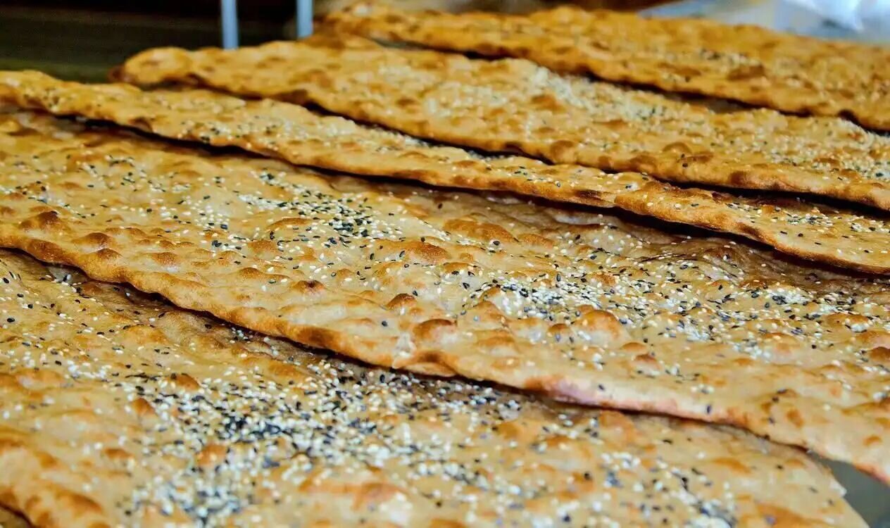 اختلاف عجیب وزن نان در ۴ گوشه ایران
