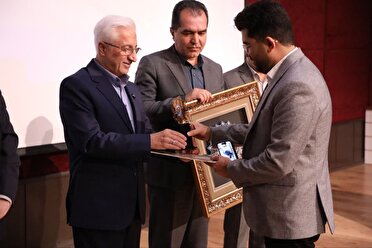 صاحبان چهار تعاونی برتر خراسان شمالی تقدیر شدند