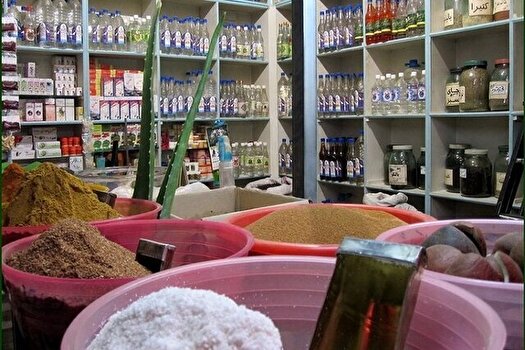 عطاری‌ها حق ورود به درمان و فروش دارو‌های ترکیبی را ندارند