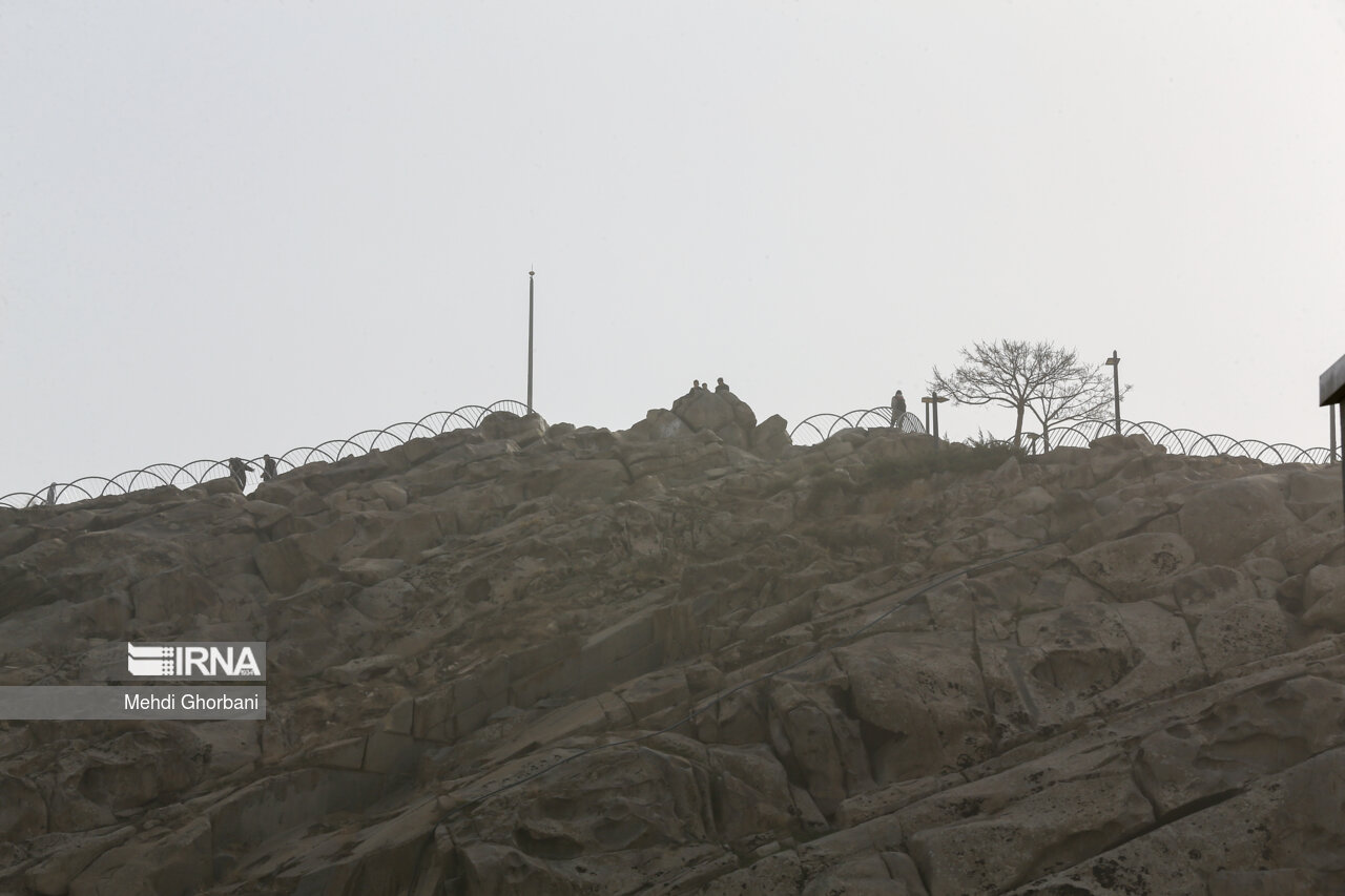 کیفیت هوای مشهد همچنان «ناسالم» برای همه