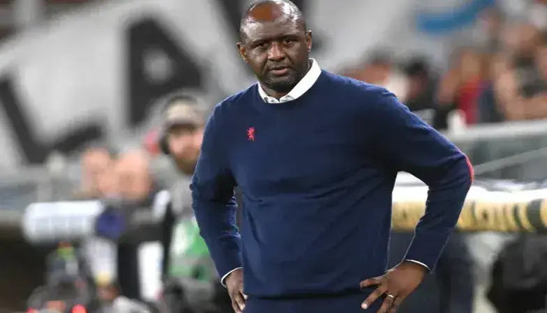 اسطوره فرانسوی اخراج شد