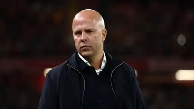 وقتی آرنه اسلوت برای اولین بار با استیون جرارد ملاقات می‌کند