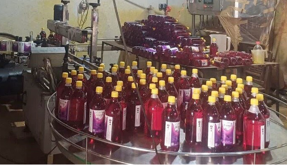 کشف 1272 بطری زعفران غیرمجاز در مشهد