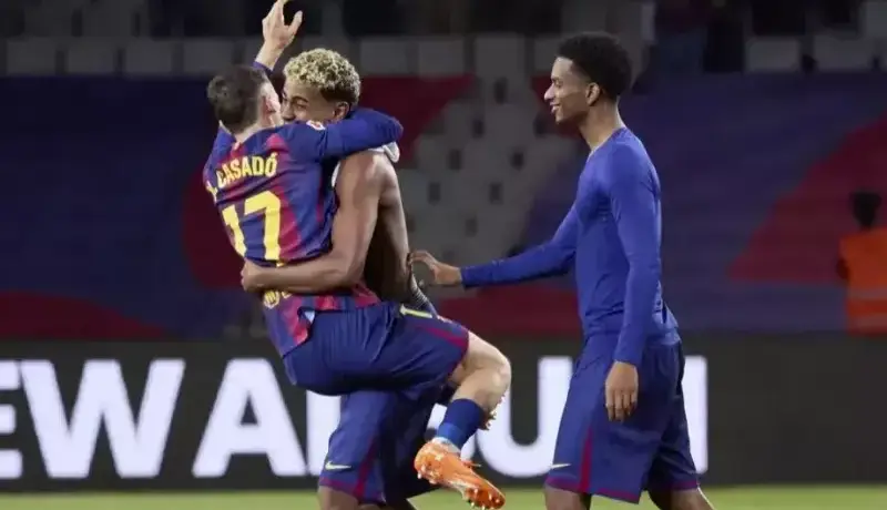 بالده: مردم درک نمی‌کنند که یامال ۱۸ سال دارد