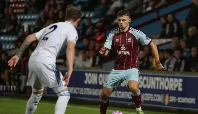 حمله به هواداران فوتبال و چاقوکشی در قطار!