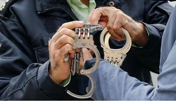 نقشه جعل عنوان برای سرقت از چند تبعه خارجی در مشهد نقش بر آب شد