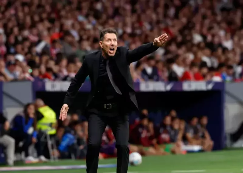 جنگ تمام نشدنی؛ سیمئونه پای وینی را وسط کشید