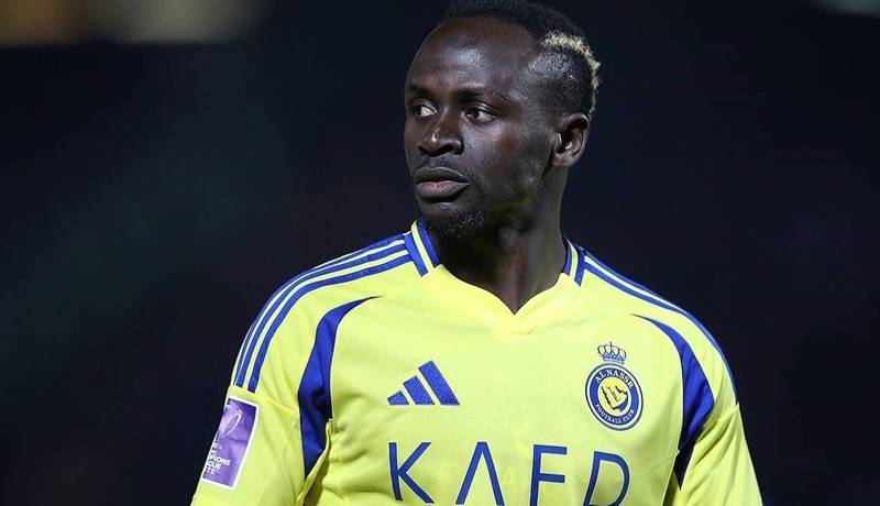 باشگاه عراقی به دلیل شعارهای نژادپرستانه علیه سادیو مانه نقره‌داغ شد