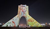 اجرای برج‌نگاره «قهرمان» بر بدنه برج آزادی