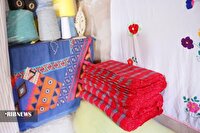 چادرشب‌بافی روستای رویین اسفراین در فهرست میراث ناملموس کشور