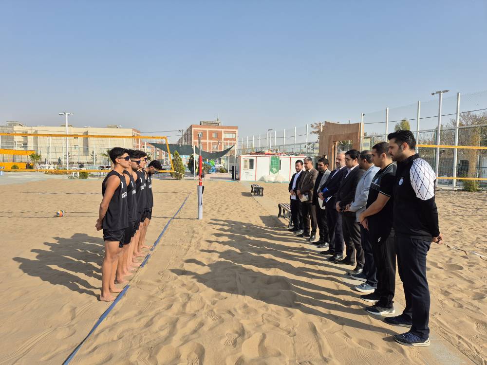 تشکیل نخستین تیم والیبال ساحلی استقلال در مشهد