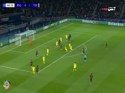 شلیک بی نظیر؛ گل اول پاری‌سن‌ژرمن توسط ویتینیا در دقیقه ۴۵