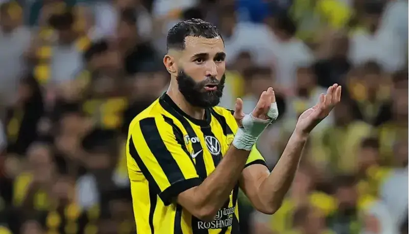 منتخب آسیا از منچستر، رئال و بارسا!