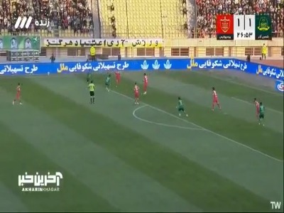 ارسال خطرناک بازیکن شمس آذر با واکنش نیازمند به کرنر رفت