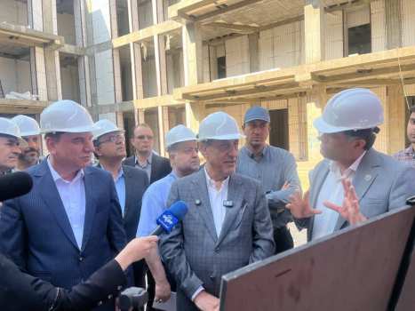 بازدید معاون اجرایی رئیس‌جمهور از روند ساخت مدرسه دوره دوم متوسطه