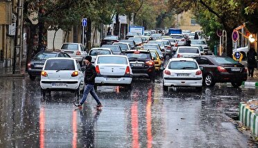 ترافیک سنگین در مشهد، همزمان با نخستین بارش پاییزی