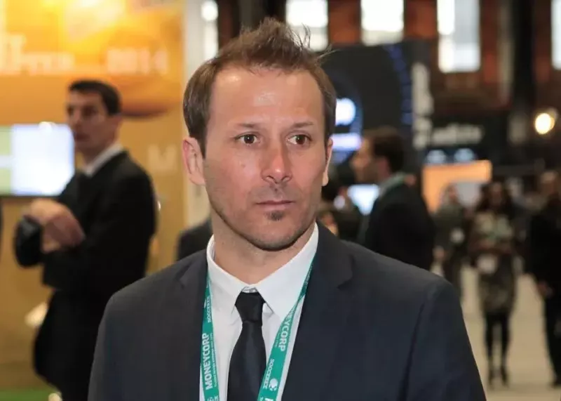 متاسفم ولی ژابی از رئال اخراج می‌شود