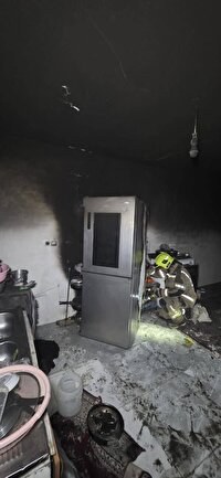 نجات نوجوان معلول از آتش سوزی در روستای تپه‌سلام مشهد