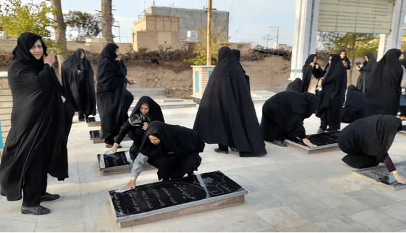 عطر افشانی گلزار 3 بانوی شهیده در خلیل آباد