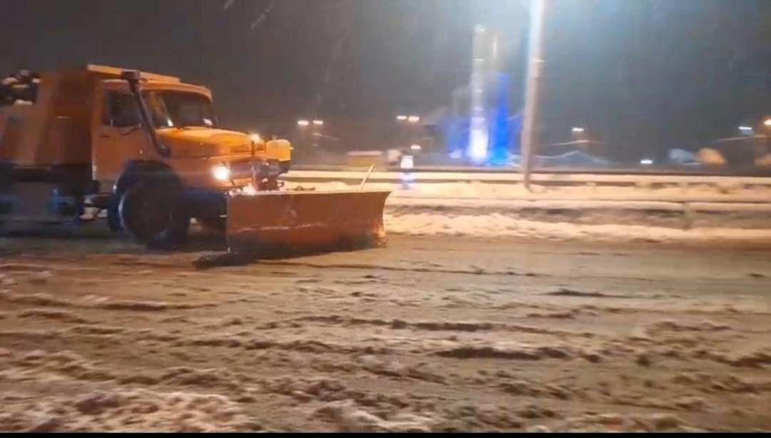 جاده های فریمان بازگشایی شد