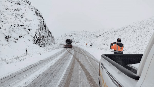 بازگشایی تمام جاده‌های منتهی به مشهد
