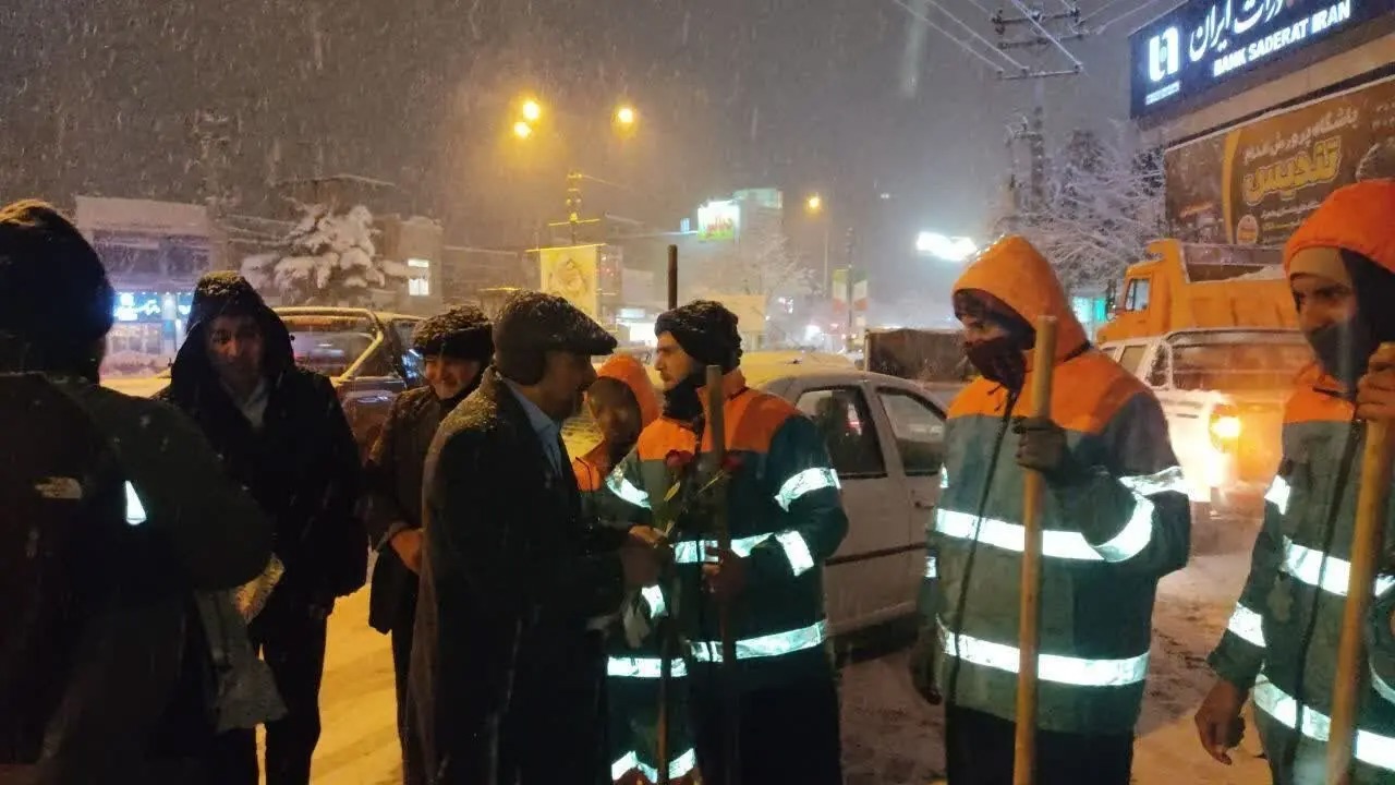 پایش میدانی محورهای مواصلاتی و شهری در شرایط جوی ناپایدار