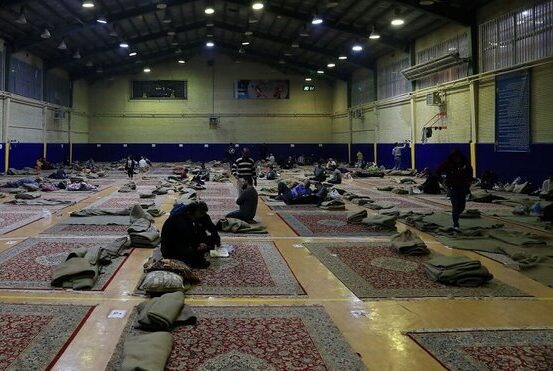 اسکان اضطراری ۱۰۰ مسافر در بردسکن خراسان رضوی به‌دلیل برف و کولاک