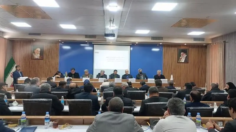 پاکات مناقصات روسازی قطار شهری گلبهار ـ مشهد بازگشایی شده است