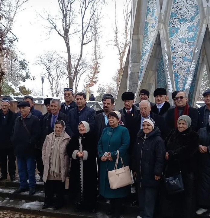 بازدید تور گردشگری ادبی تاجیکستان از جاذبه‌های نیشابور