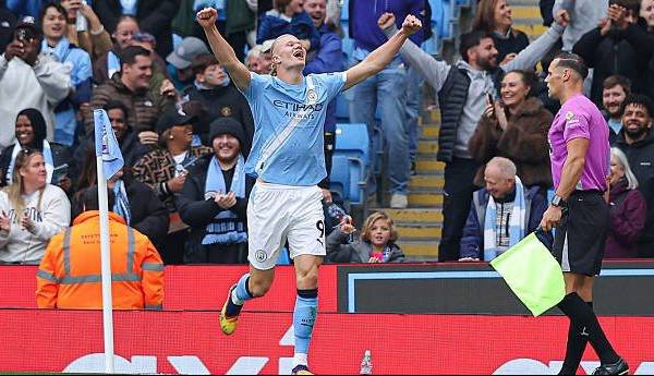 کامنت هالند زیر پست‌های مرموش و صلاح در اینستاگرام