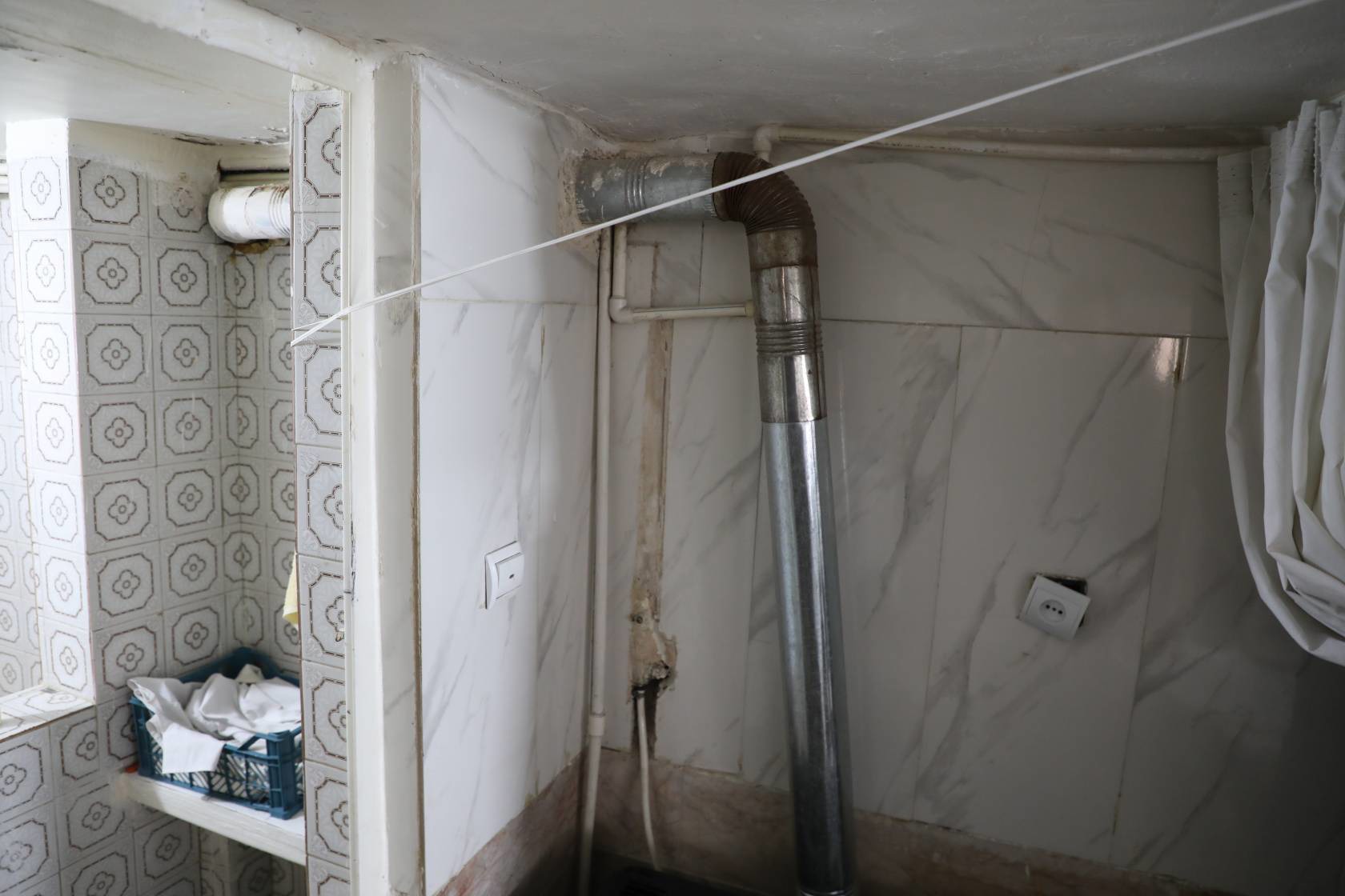 جان باختن ۳ عضو یک خانواده بر اثر مسمومیت با مونوکسید کربن در مشهد