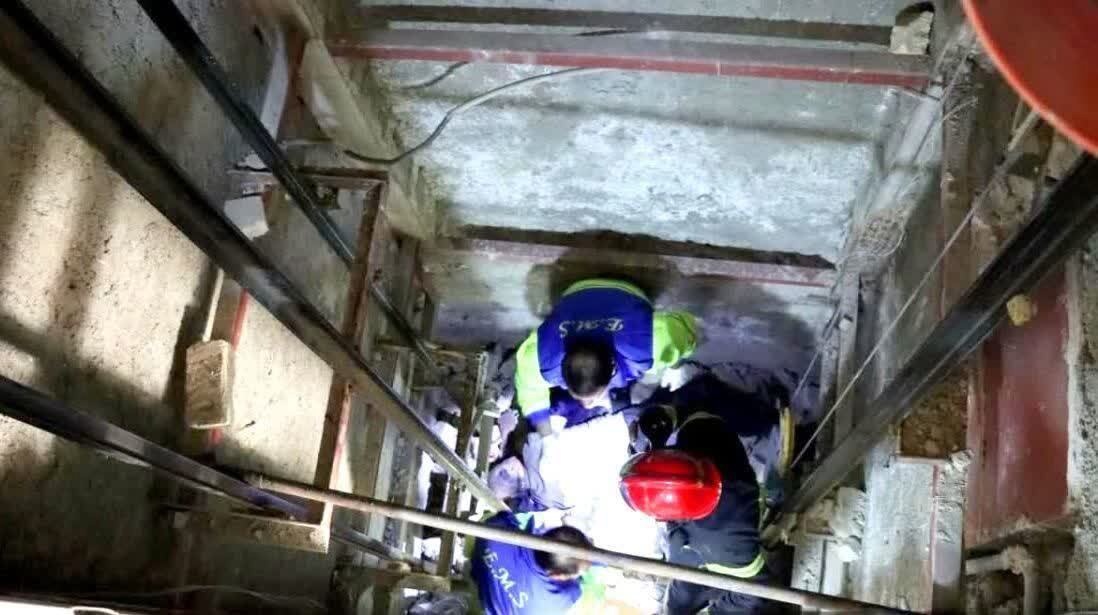 سقوط آسانسور در بجنورد ۴ مصدوم داشت