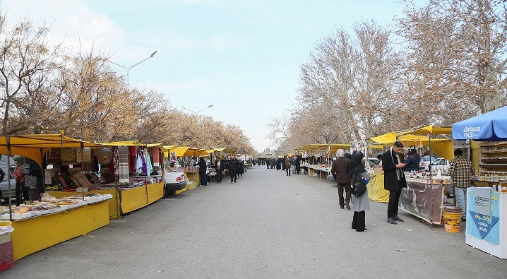 برپایی بازار موقت دانشجویی در دانشگاه فردوسی