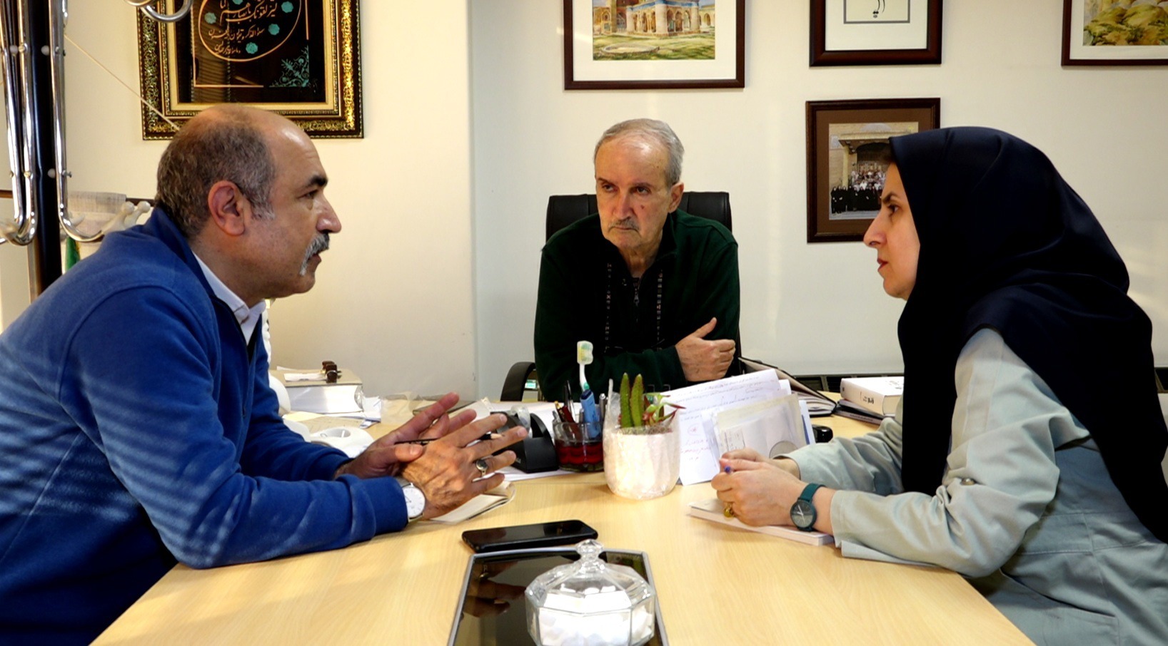 کتاب قاسم پر از منابع دست اول