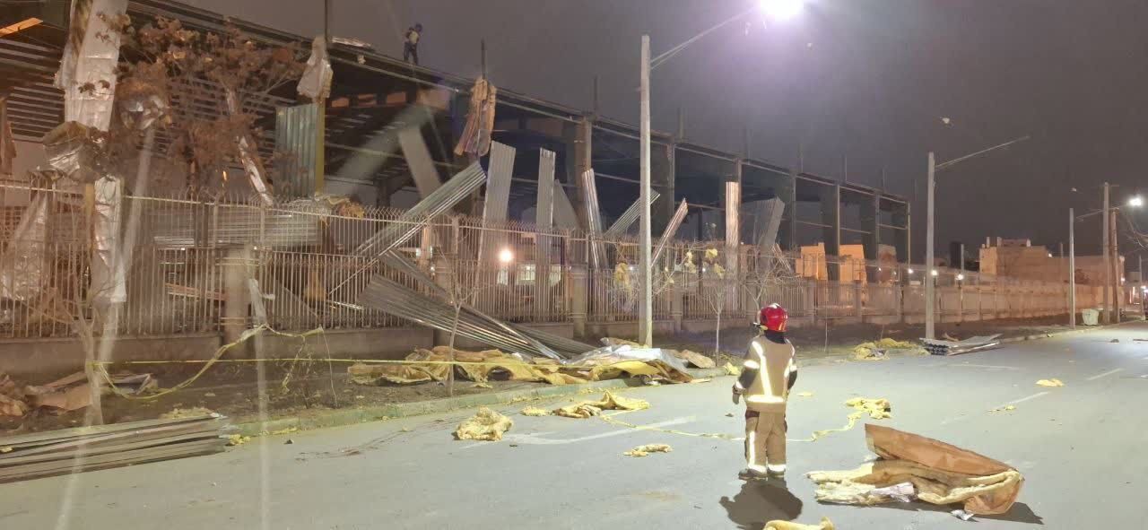 ۳۰ حادثه مرتبط با وزش باد شدید در مشهد رخ داد