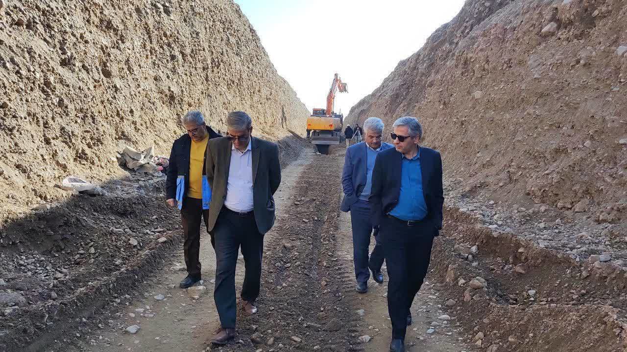 بازدید فرماندار کاشمر از طرح انتقال فاضلاب، نهضت ملی مسکن